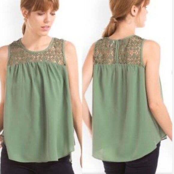 Gap olive green crotched lace yoke top size XS - Picture 1 of 7